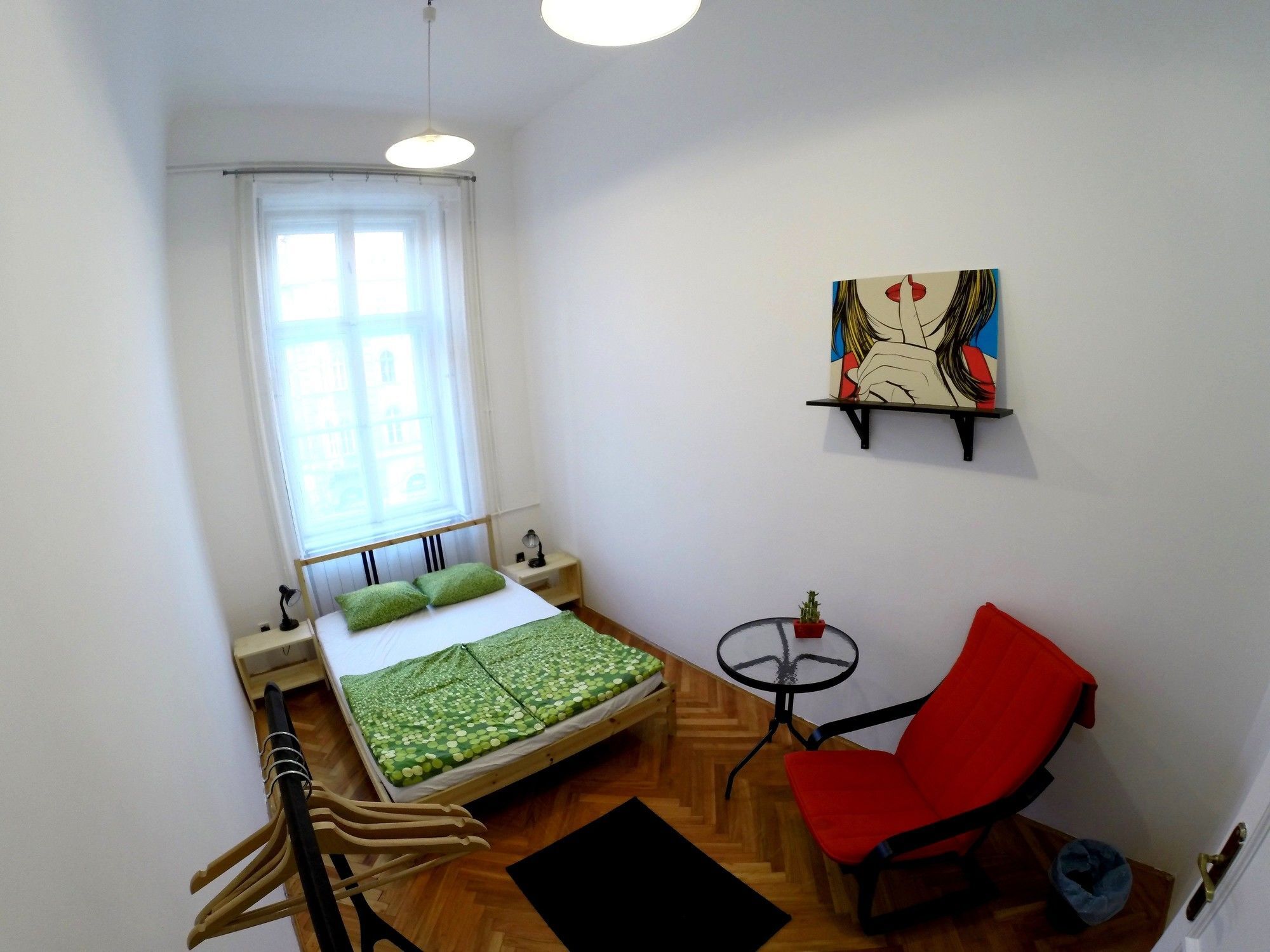 Friends & Auberge de jeunesse